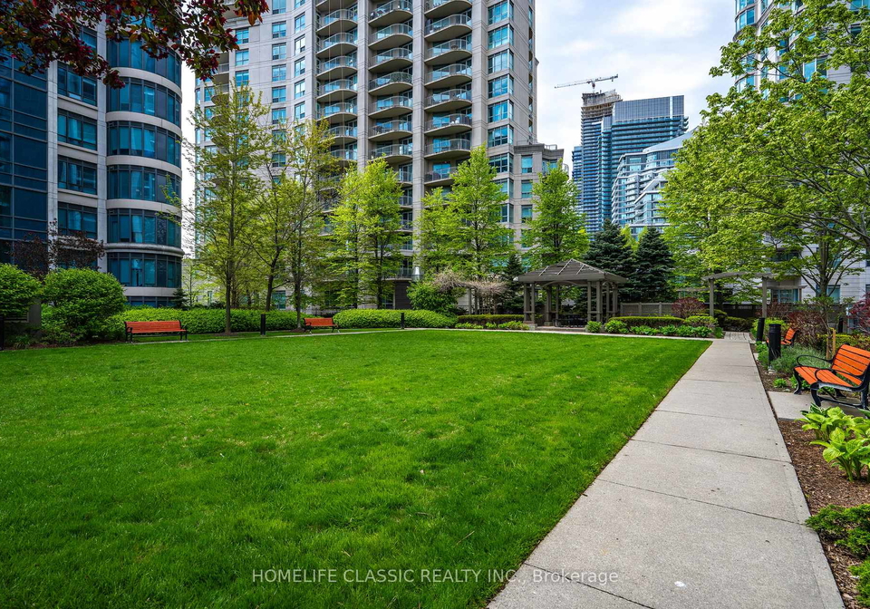 2087-lake-shore-boulevard-w-etobicoke-ontario-w12984714