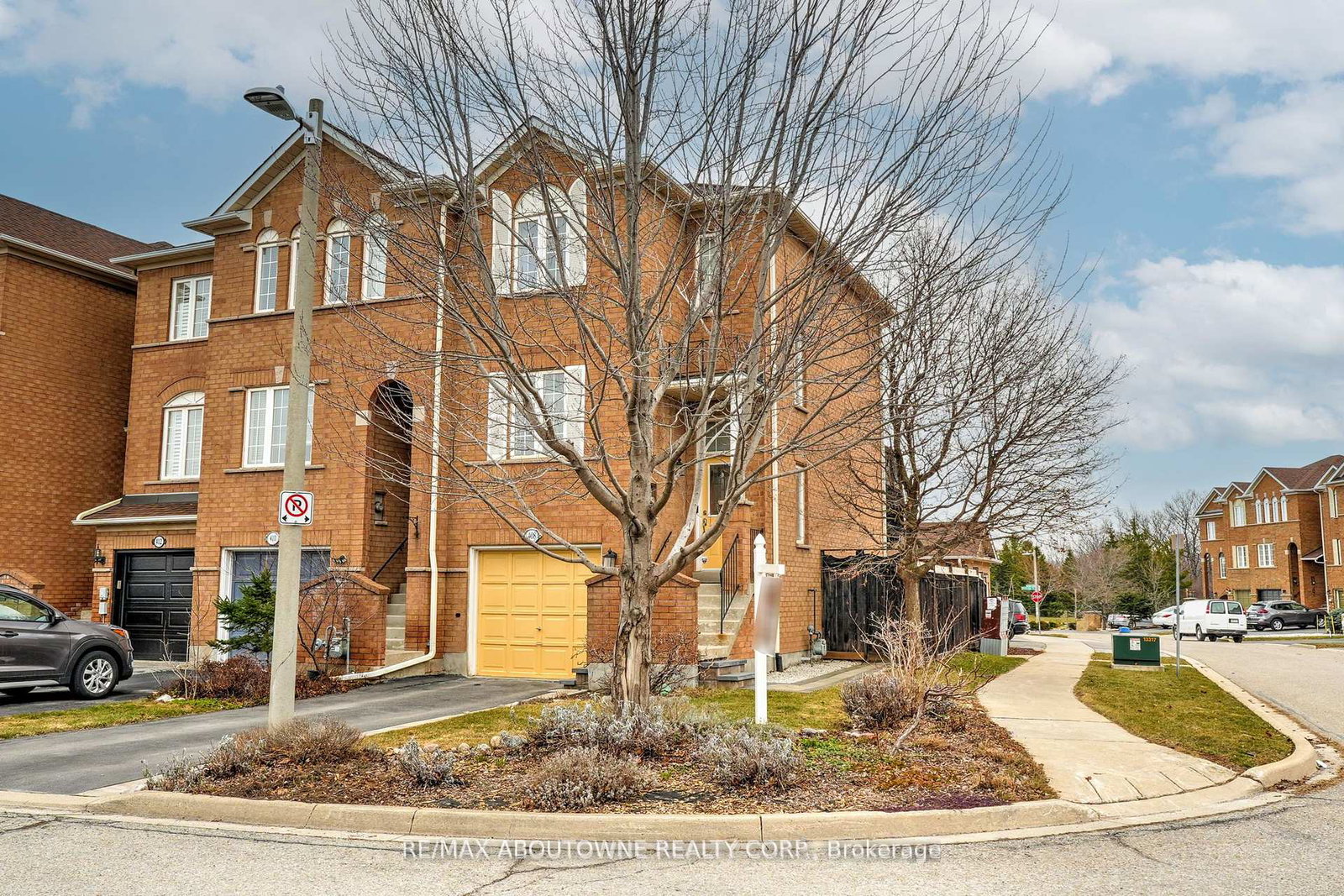 408-fairgate-way-oakville-ontario-w12984748
