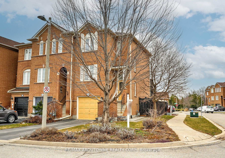 408-fairgate-way-oakville-ontario-w12984748