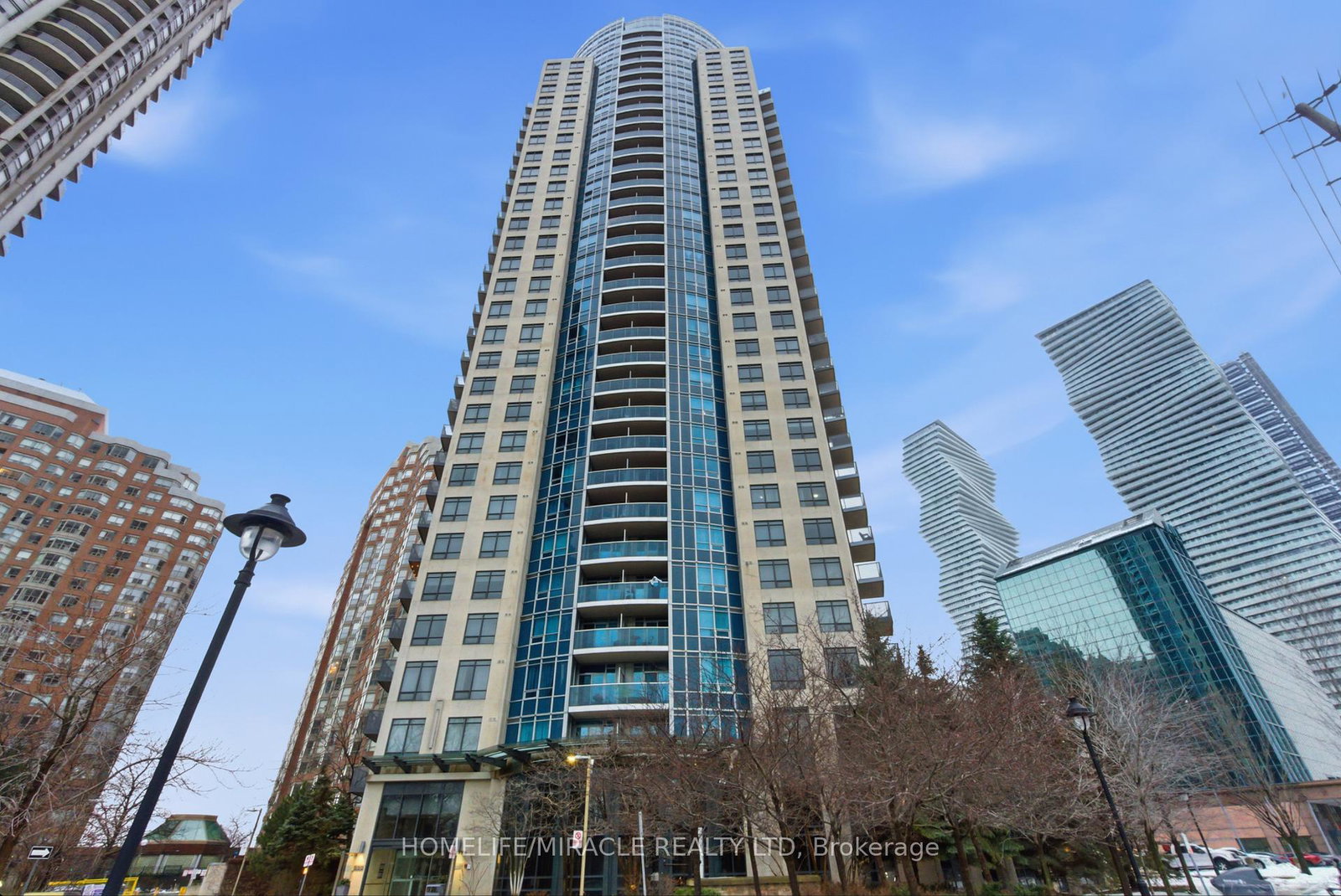 330-burnhamthorpe-road-w-mississauga-ontario-w12984772