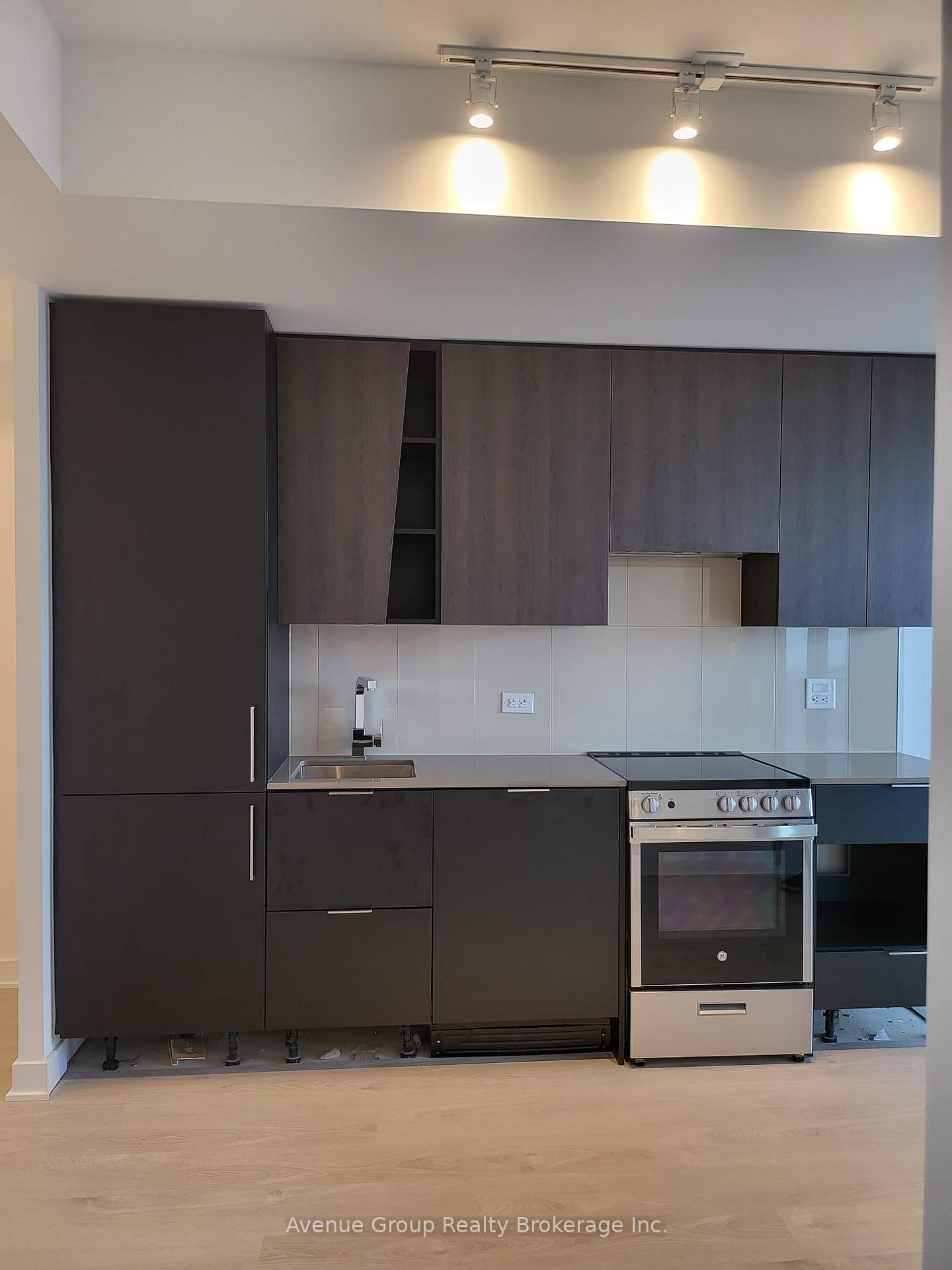 3900-confederation-parkway-mississauga-ontario-w12985008