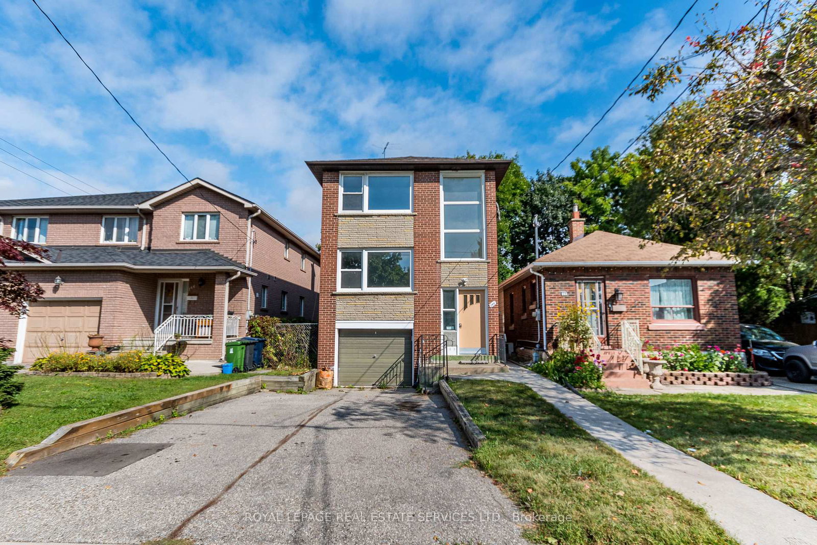 144-lake-crescent-etobicoke-ontario-w12985012