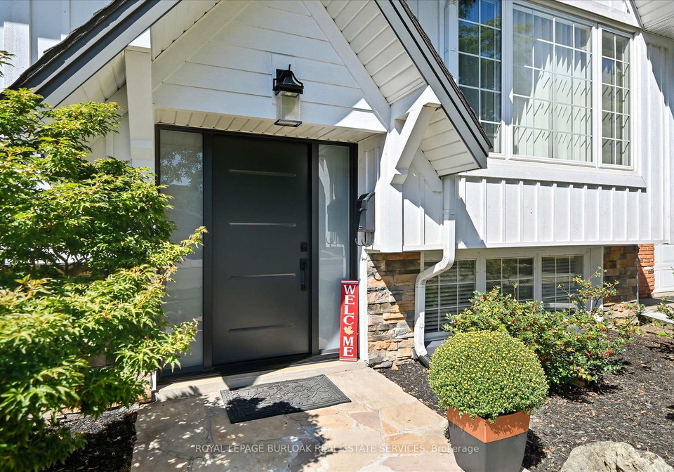 3299-spruce-avenue-burlington-ontario-w12985096