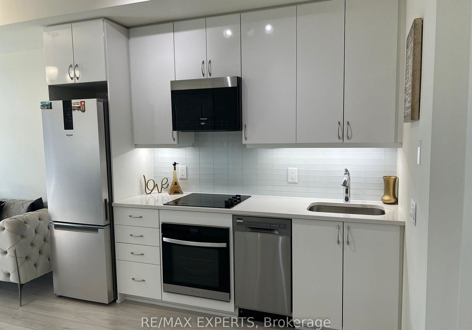 38-annie-craig-drive-etobicoke-ontario-w12985296
