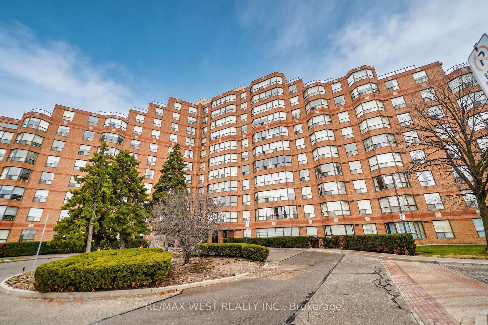 6-humberline-drive-etobicoke-ontario-w12985354