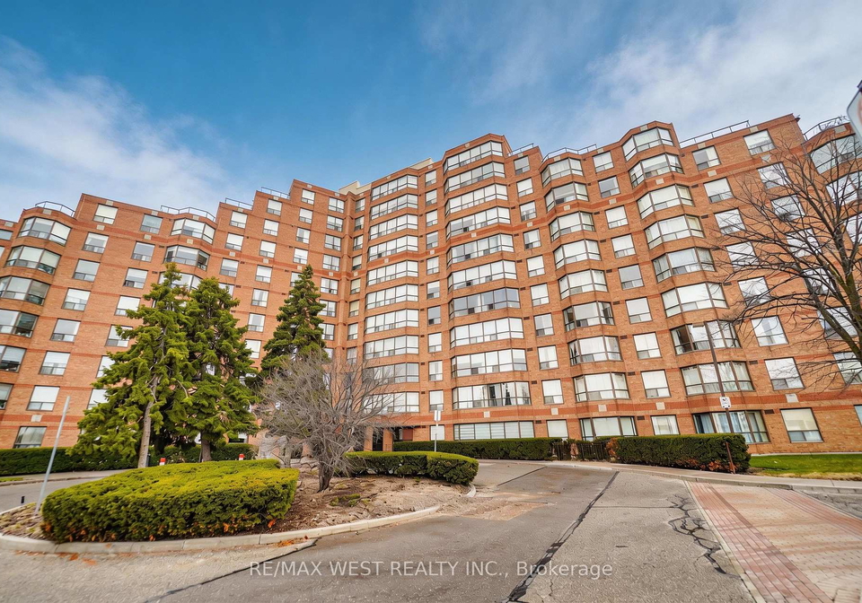 6-humberline-drive-etobicoke-ontario-w12985354