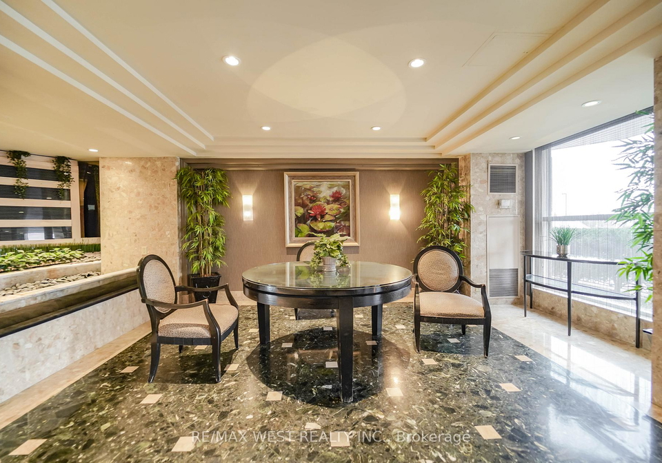 6-humberline-drive-etobicoke-ontario-w12985354