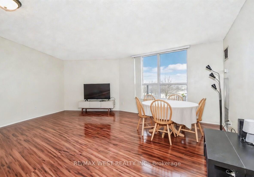 6-humberline-drive-etobicoke-ontario-w12985354