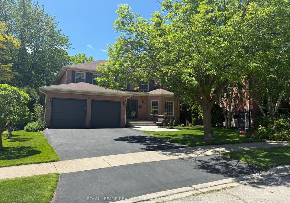 9-morrison-creek-crescent-oakville-ontario-w12985370