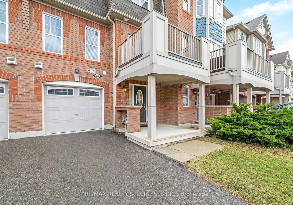 562-pharo-point-milton-ontario-w12985446