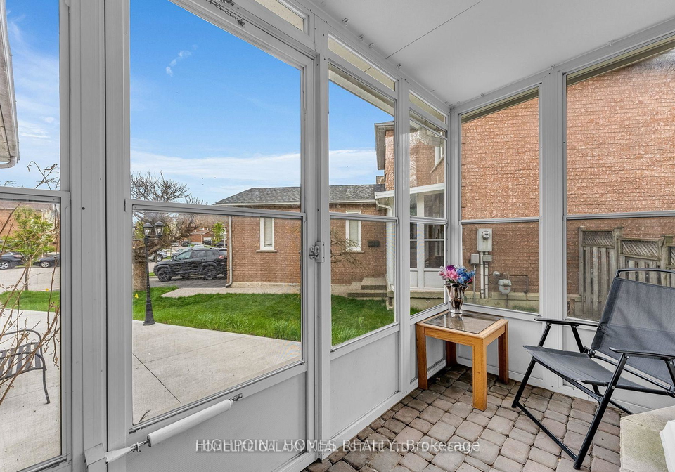 14-large-court-brampton-ontario-w12985642