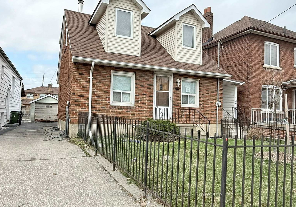 136-northland-avenue-toronto-ontario-w12985878