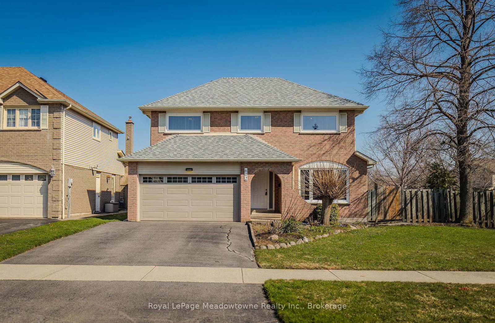 602-hawthorne-crescent-milton-ontario-w12985892