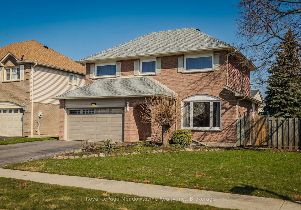602-hawthorne-crescent-milton-ontario-w12985892