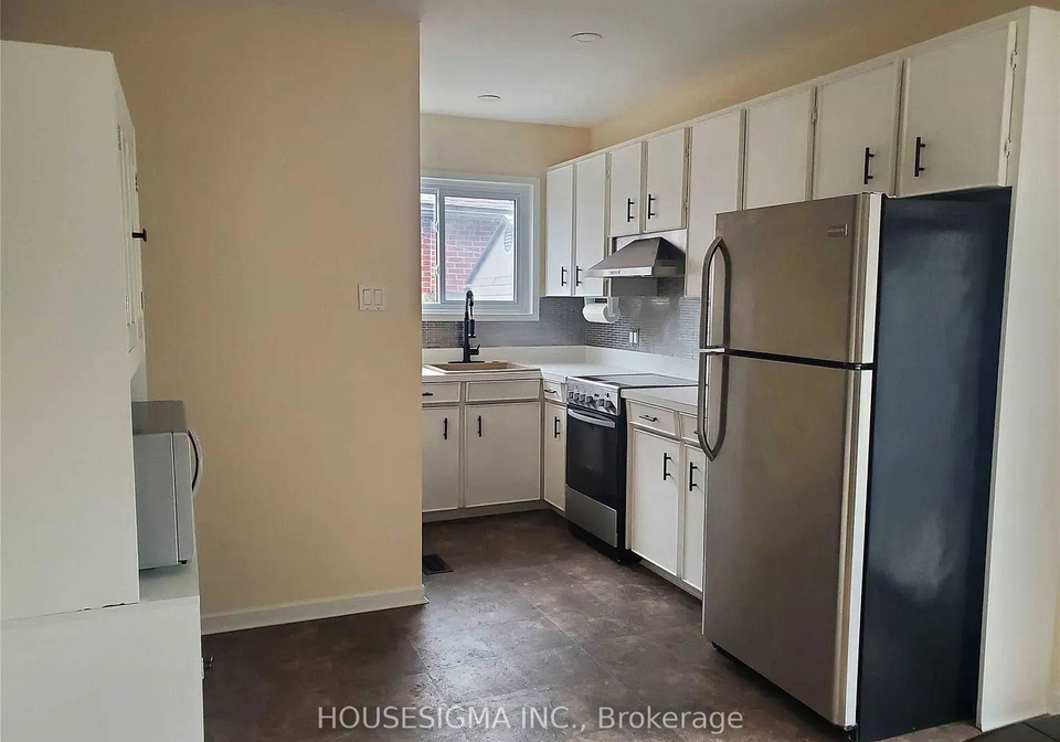 125-mcmurchy-avenue-s-brampton-ontario-w12986068