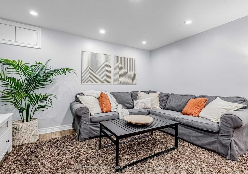 6-fallowfield-road-etobicoke-ontario-w12986684