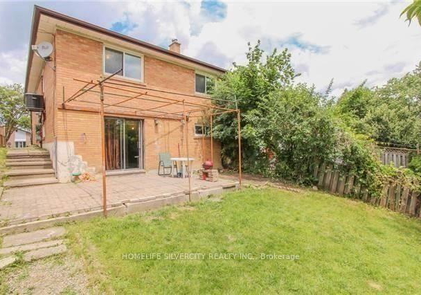 31-lakeland-drive-s-etobicoke-ontario-w12986928