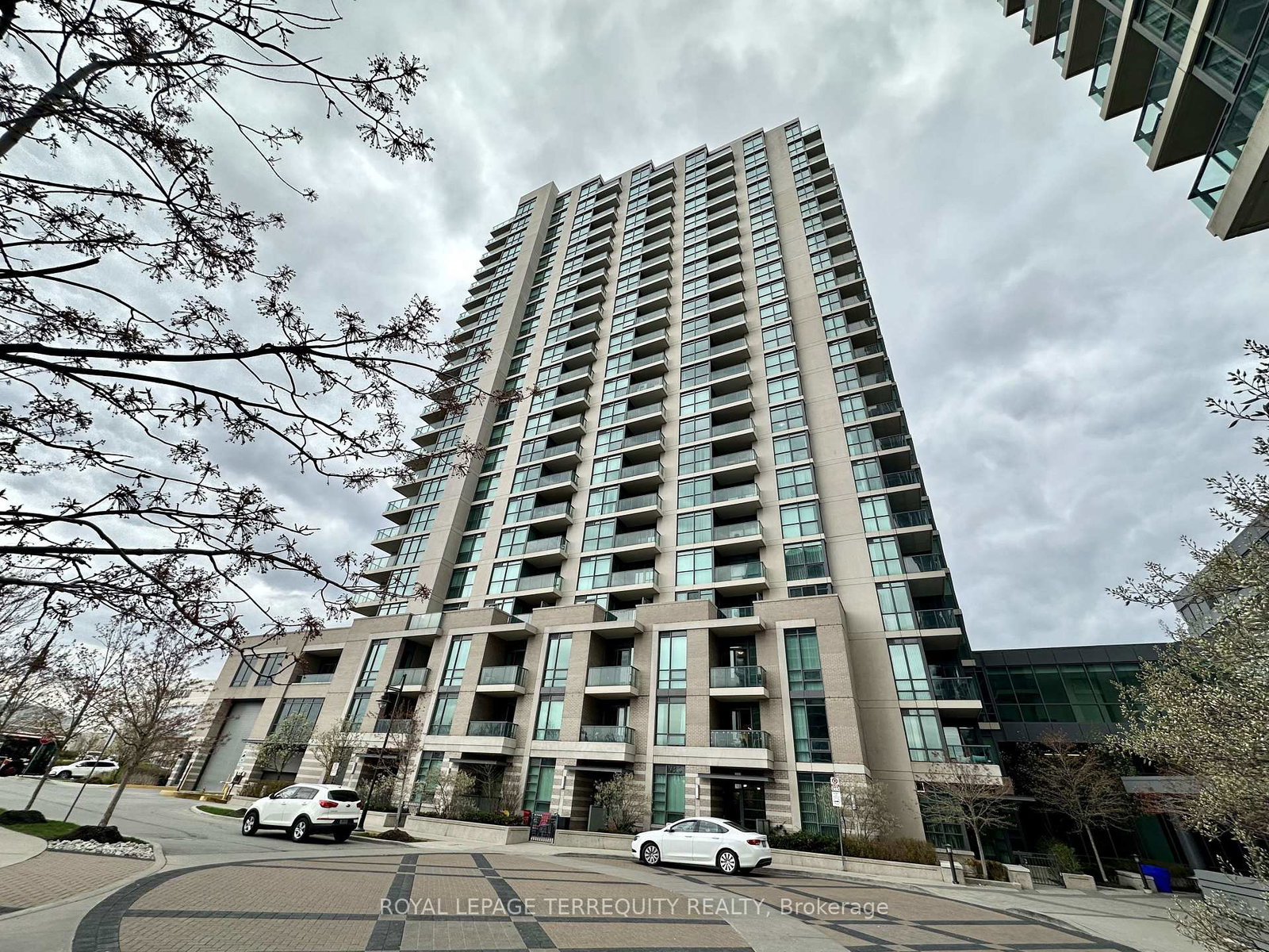 205-sherway-gardens-road-etobicoke-ontario-w12987044
