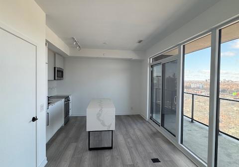 285-dufferin-street-toronto-ontario-w12987096