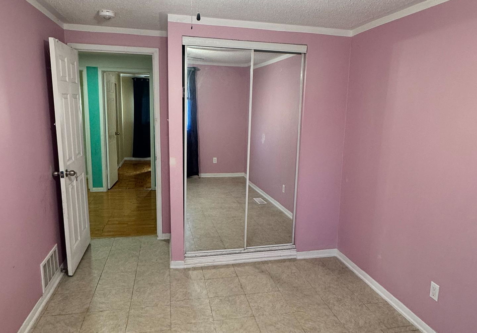 7610-anaka-drive-mississauga-ontario-w12987104