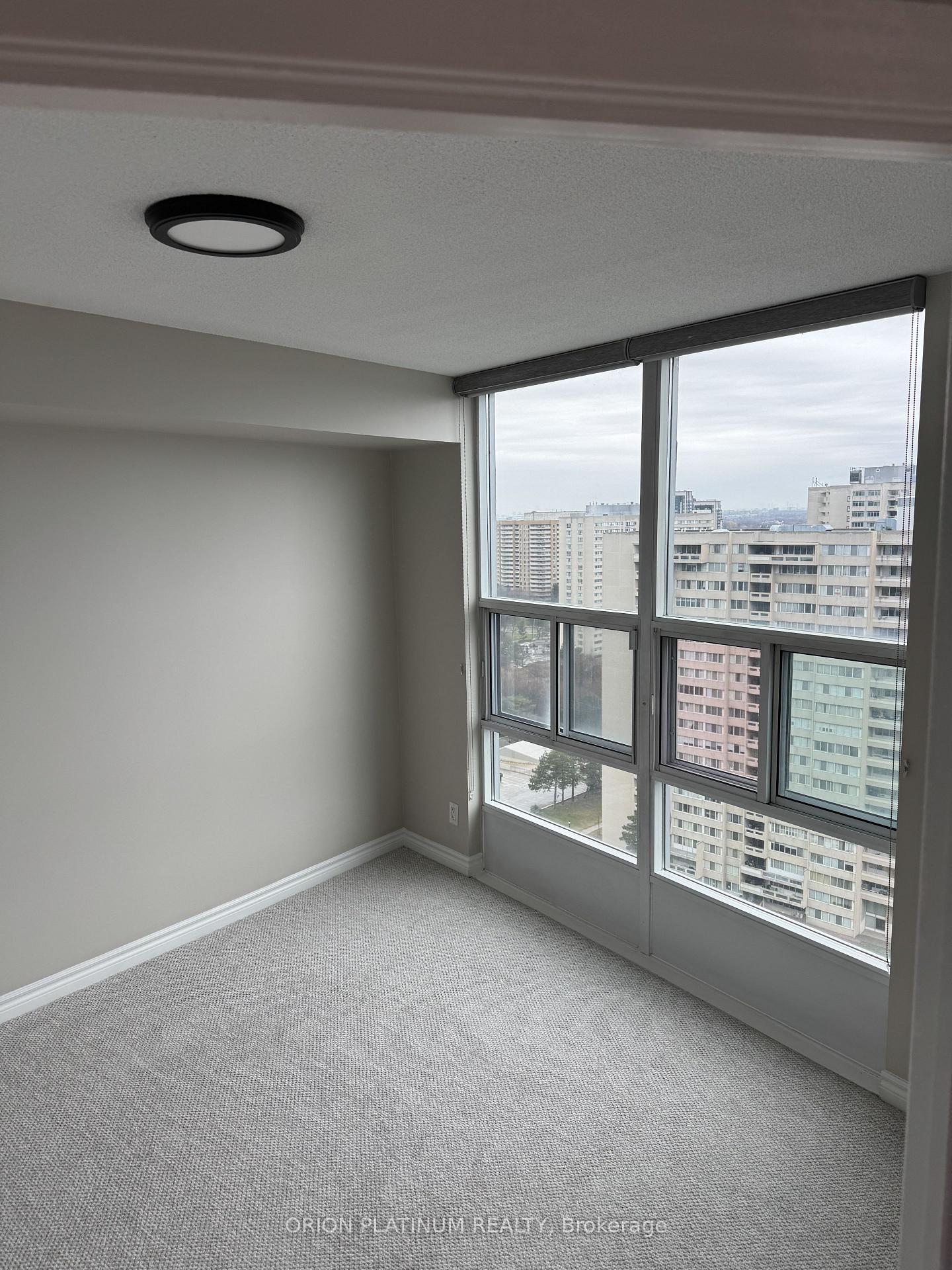 33-elm-drive-mississauga-ontario-w12987242