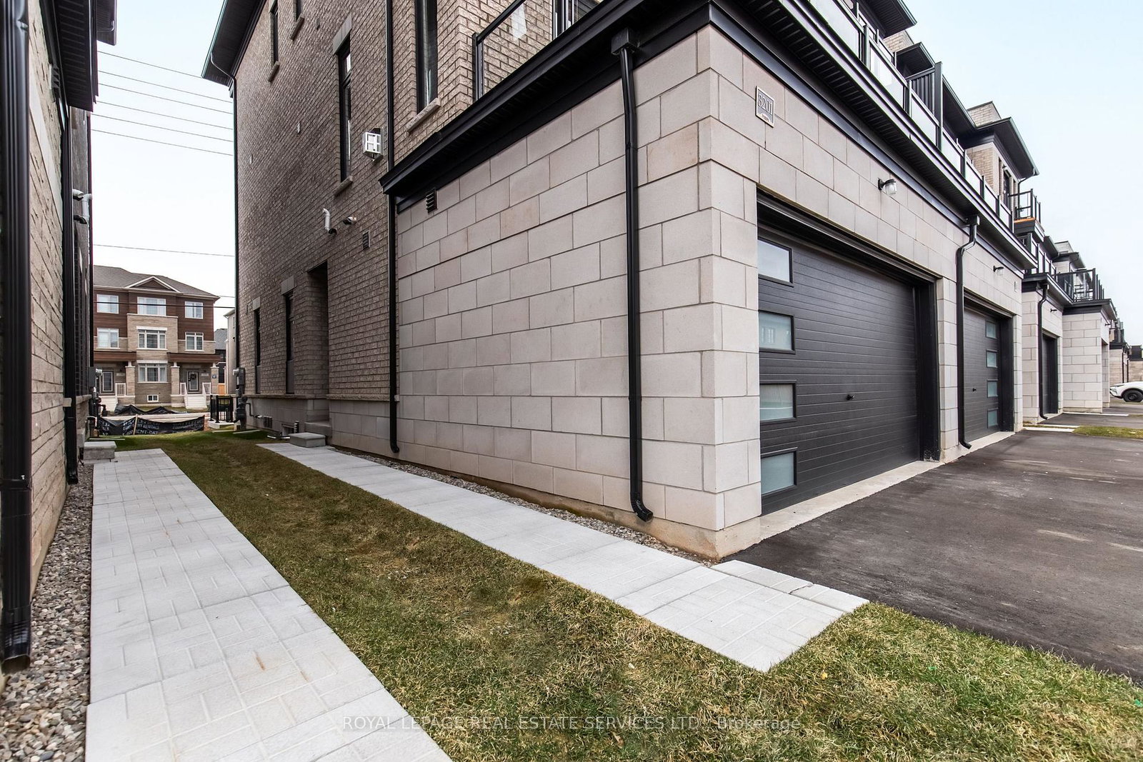 3201-sixth-line-oakville-ontario-w12987598