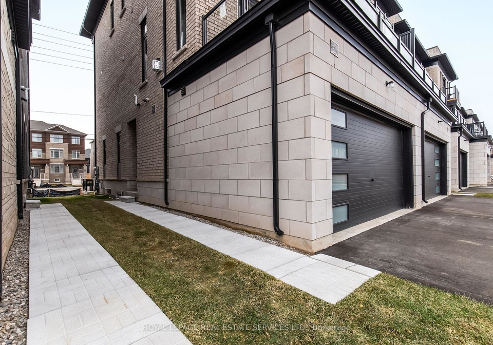 3201-sixth-line-oakville-ontario-w12987598