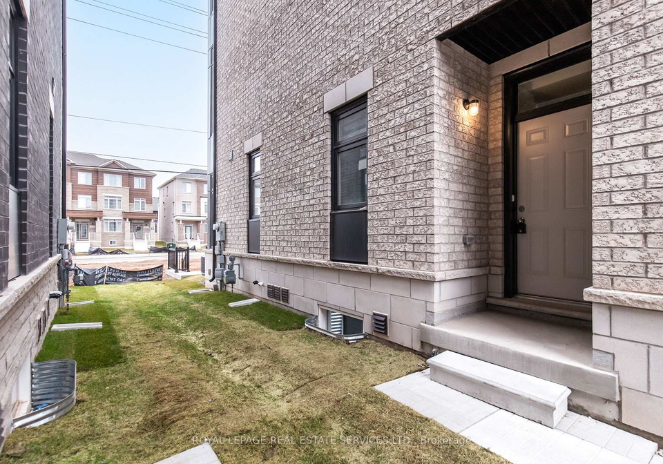 3201-sixth-line-oakville-ontario-w12987598