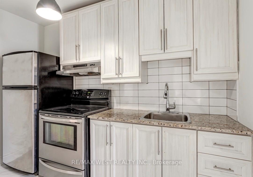 299-pacific-avenue-toronto-ontario-w12987828