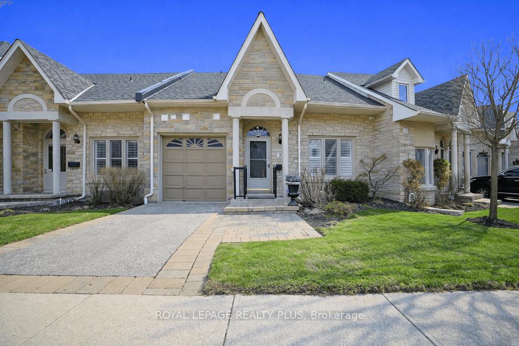 1010-cristina-court-mississauga-ontario-w12988370