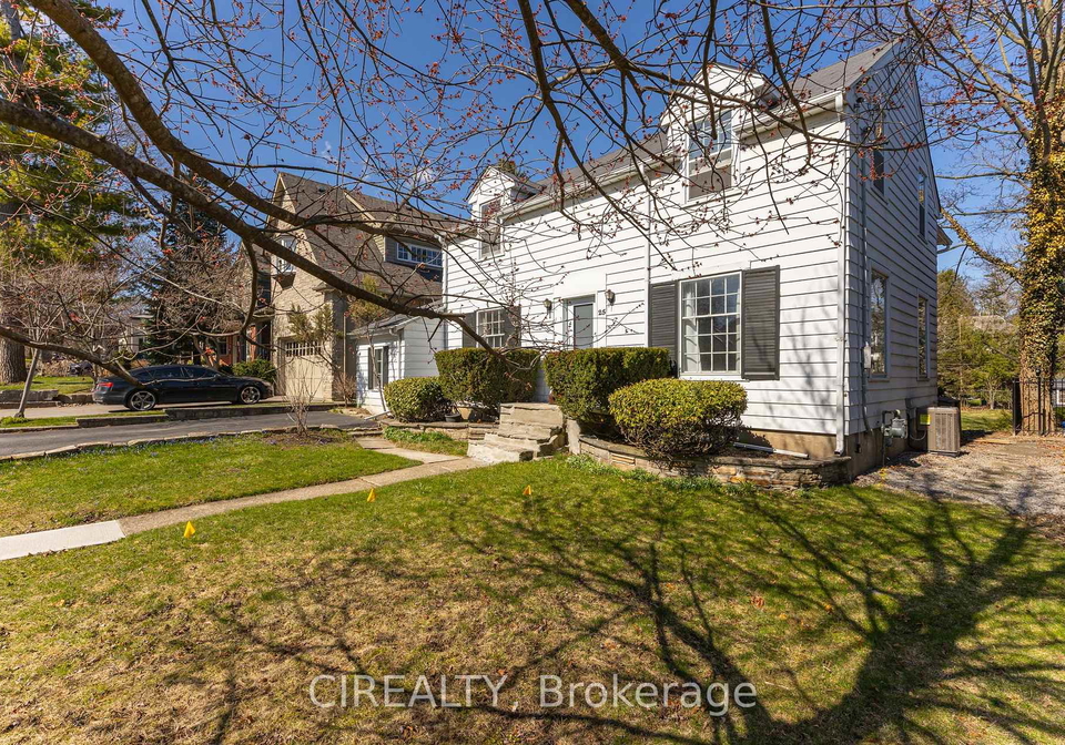 25-howard-avenue-oakville-ontario-w12988970