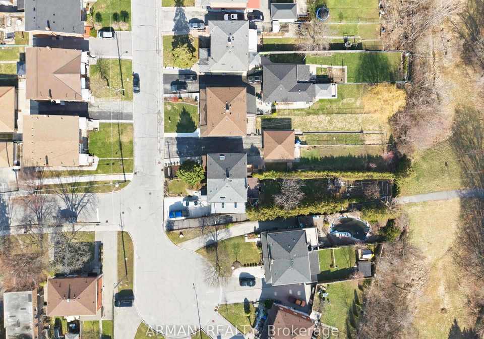 11-gotham-court-north-york-ontario-w12989092