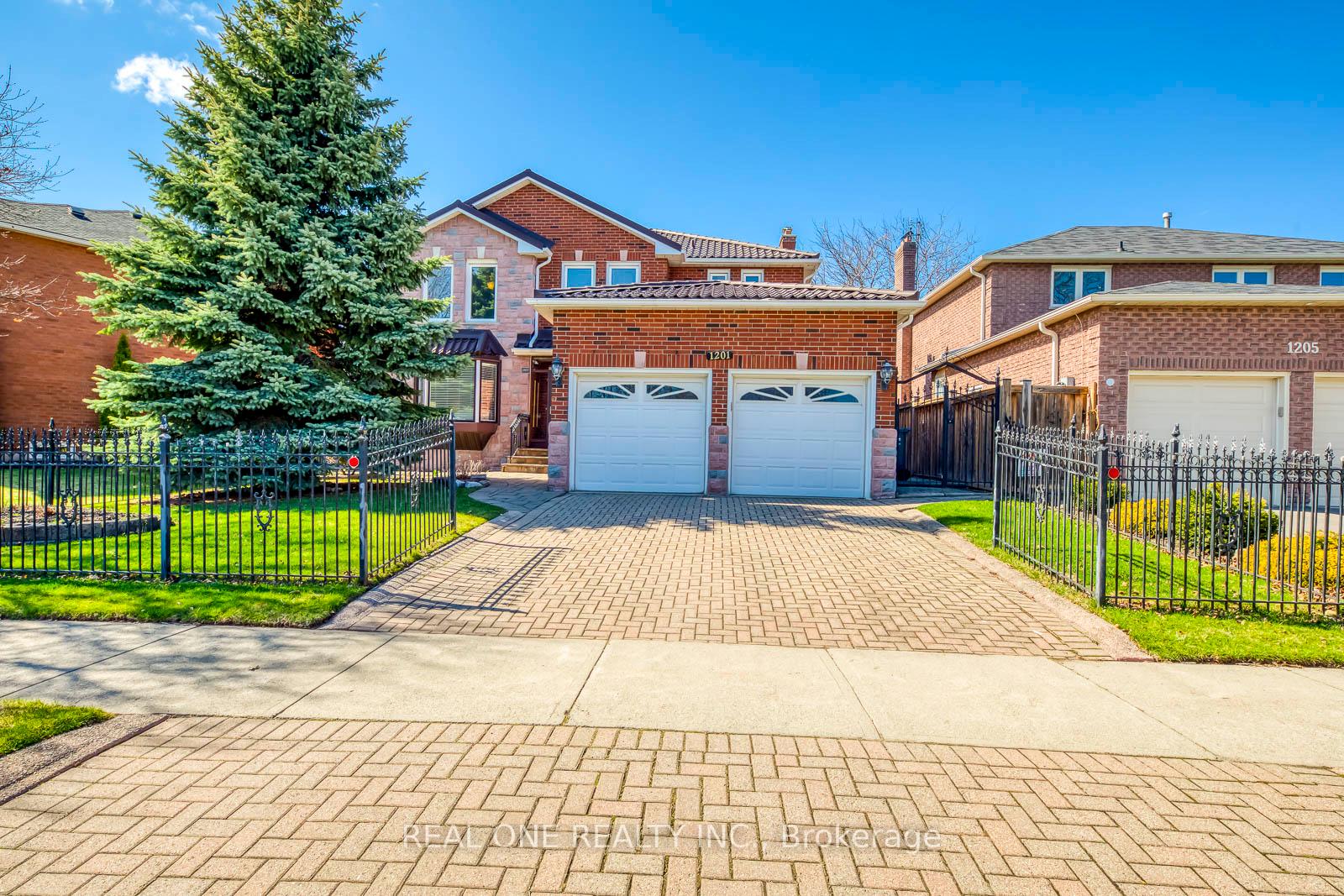 1201-creekside-drive-oakville-ontario-w12989124