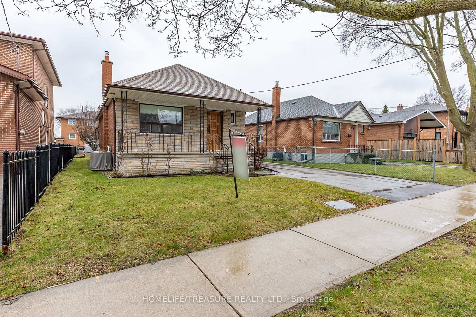 166-delta-street-etobicoke-ontario-w12989402