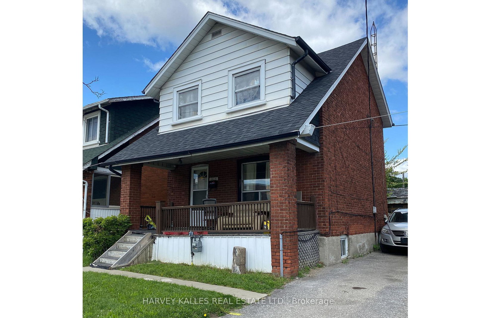 2014-lawrence-avenue-w-north-york-ontario-w12989436