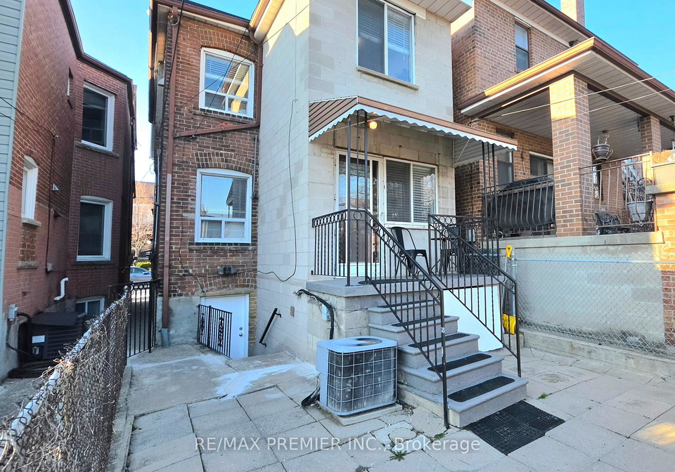 75-auburn-avenue-toronto-ontario-w12989516