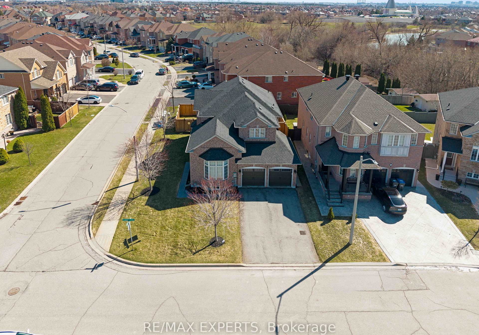 52-goreridge-crescent-brampton-ontario-w12989724