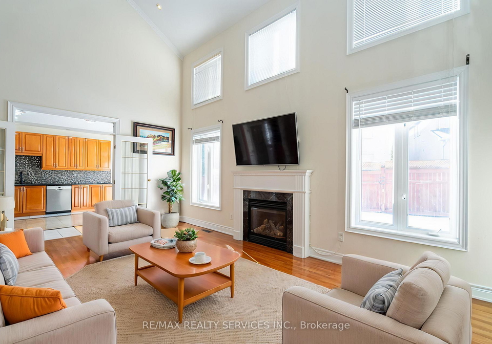 52-mount-royal-circle-brampton-ontario-w12989810