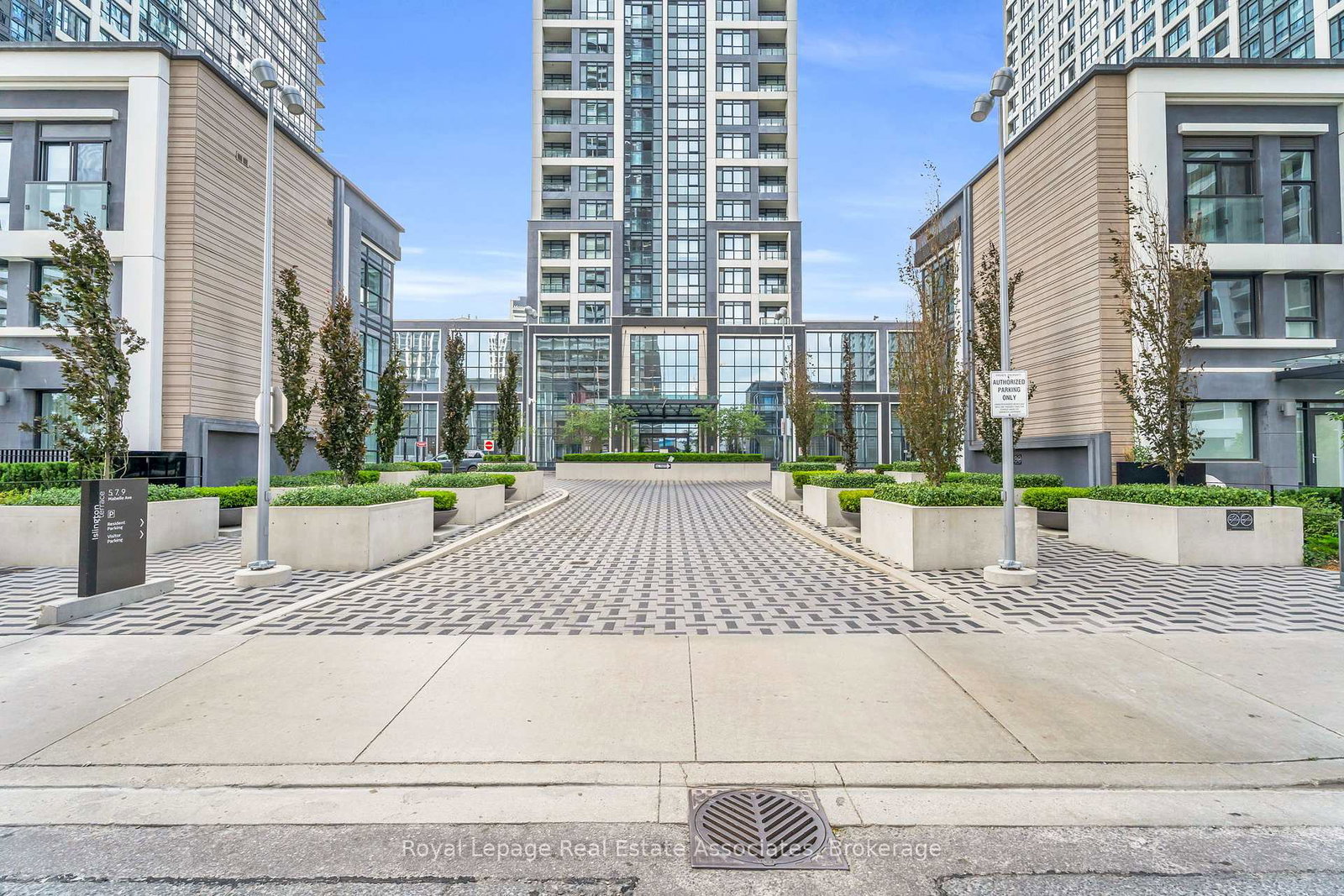 7-mabelle-avenue-etobicoke-ontario-w12989940