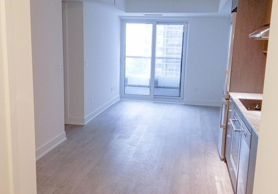 7-mabelle-avenue-etobicoke-ontario-w12989940