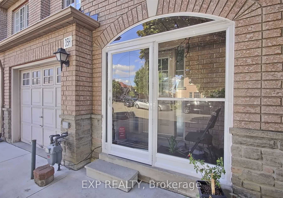35h-view-green-crescent-etobicoke-ontario-w12989948