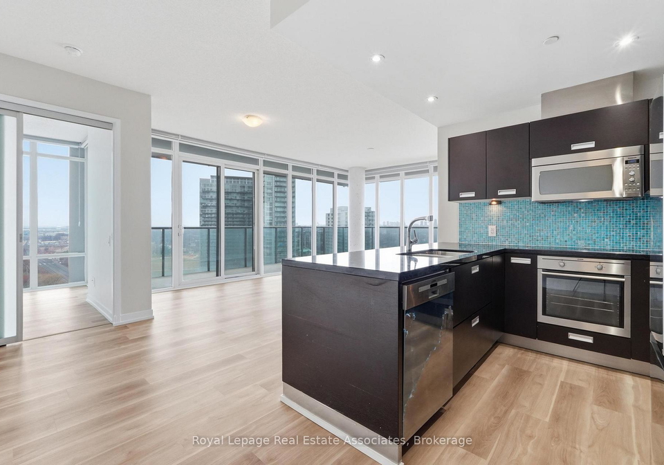 90-park-lawn-road-etobicoke-ontario-w12989994