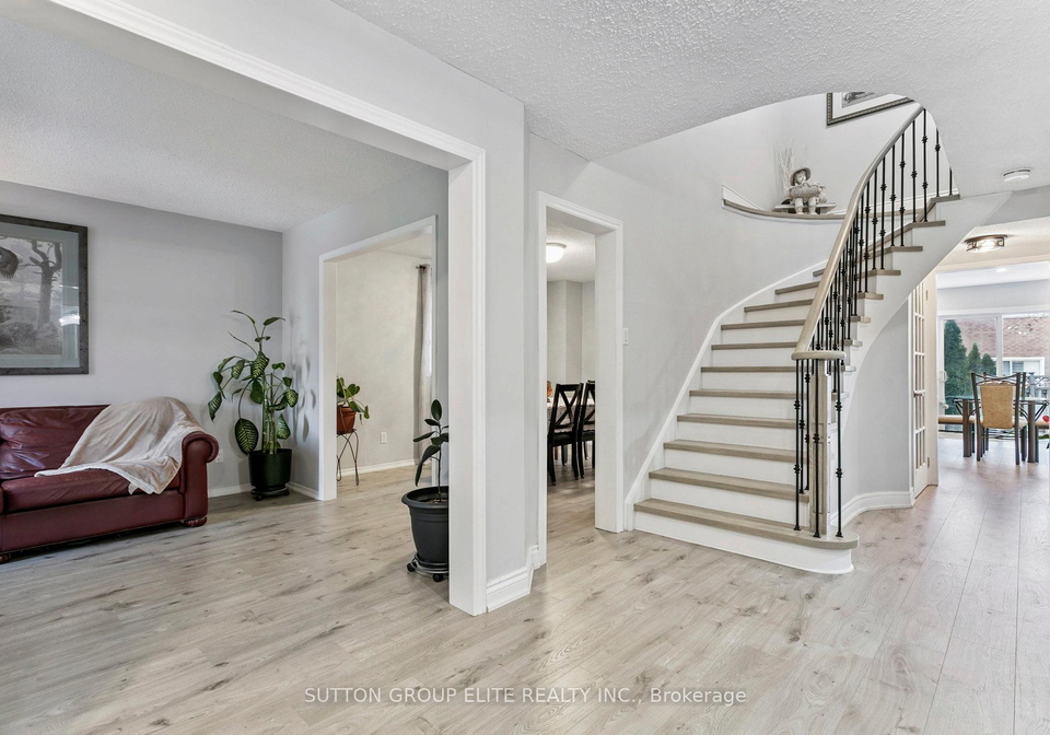 5824-prairie-circle-mississauga-ontario-w12990178