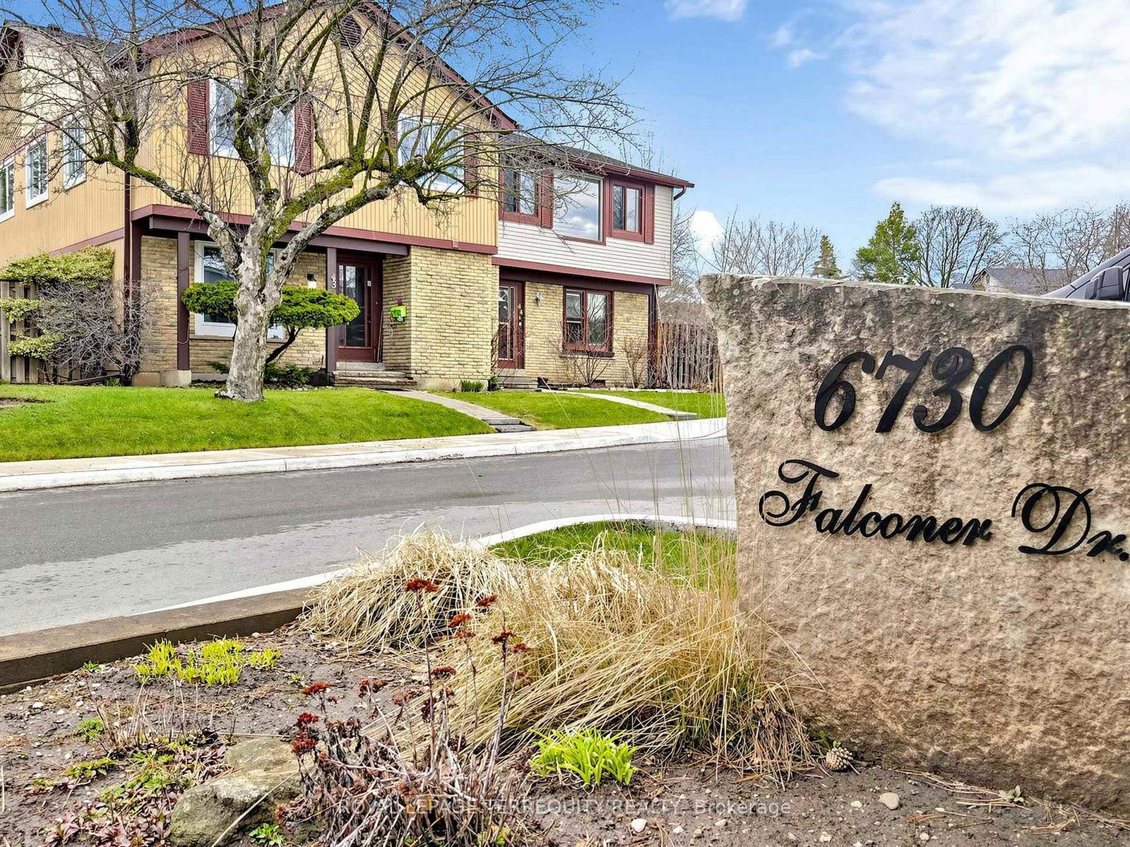 6730-falconer-drive-mississauga-ontario-w12990240