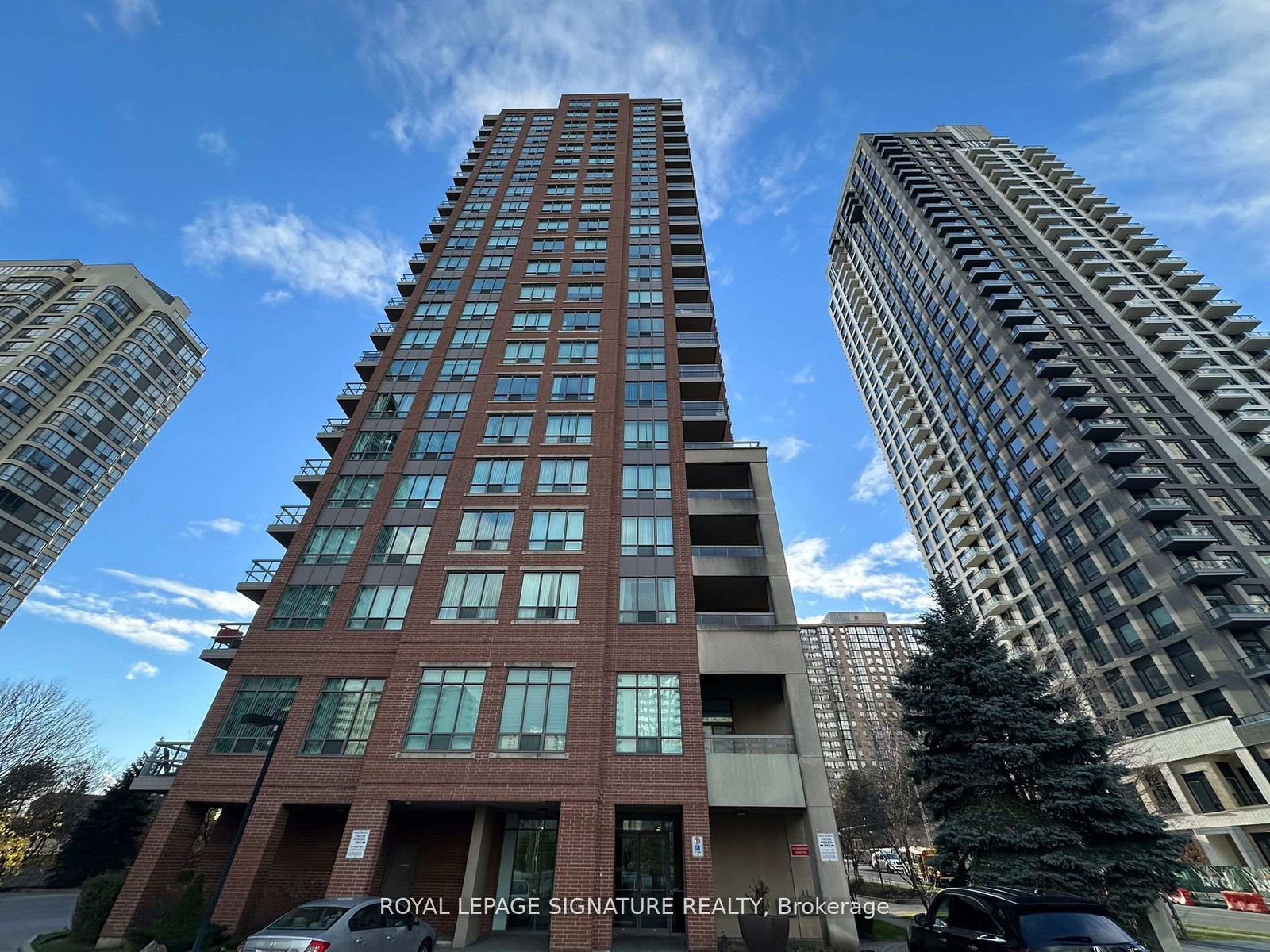 156-enfield-place-mississauga-ontario-w12990344