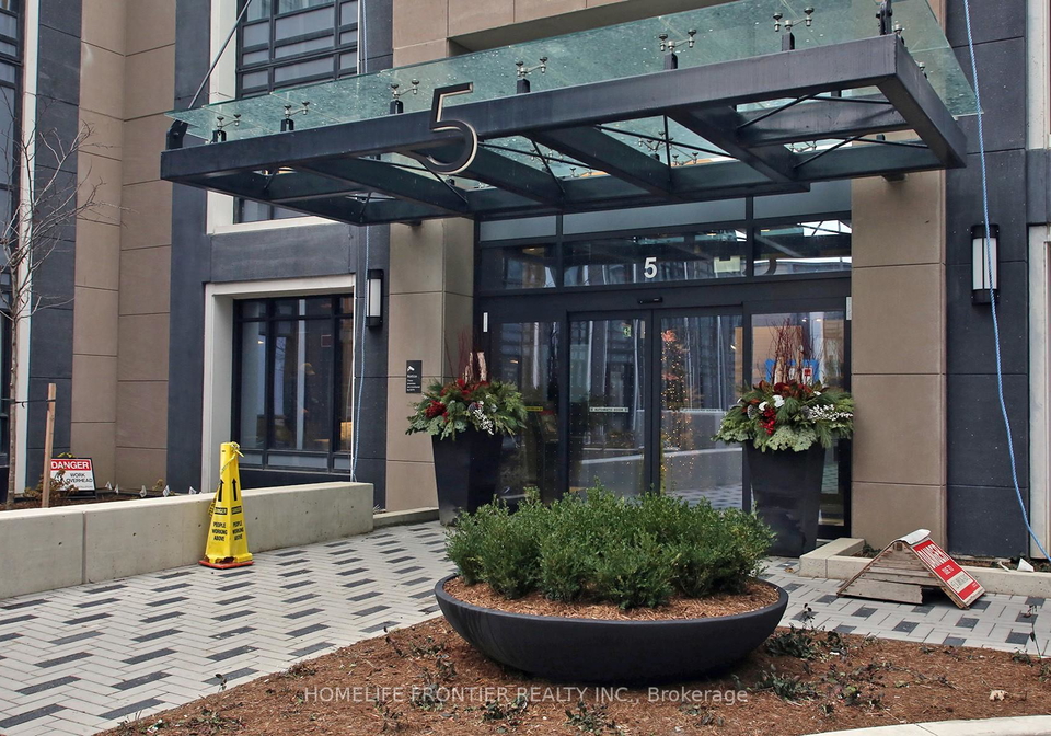 5-mabelle-avenue-etobicoke-ontario-w12990450
