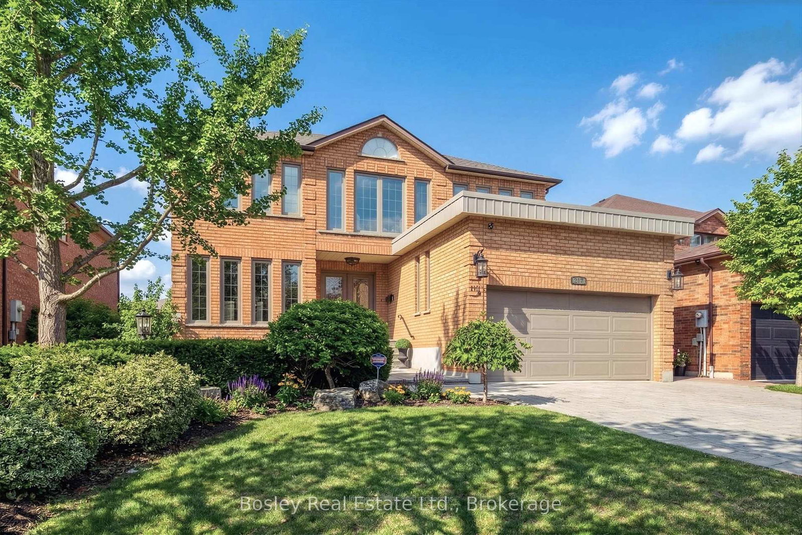 1217-sugar-maple-court-mississauga-ontario-w12990456