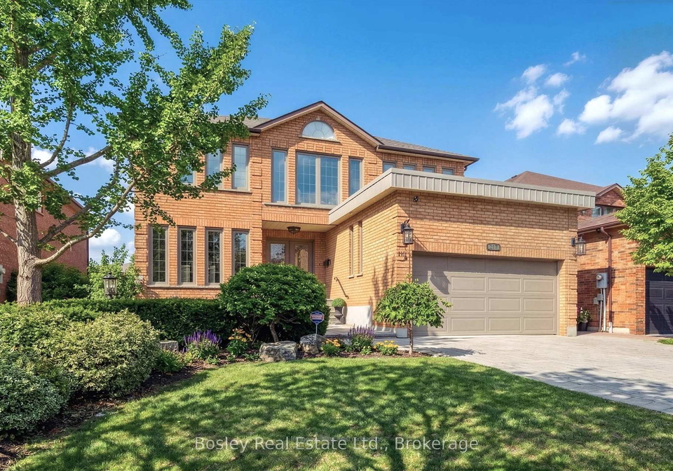 1217-sugar-maple-court-mississauga-ontario-w12990456