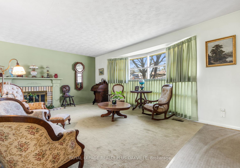 227-sandwell-drive-oakville-ontario-w12991424