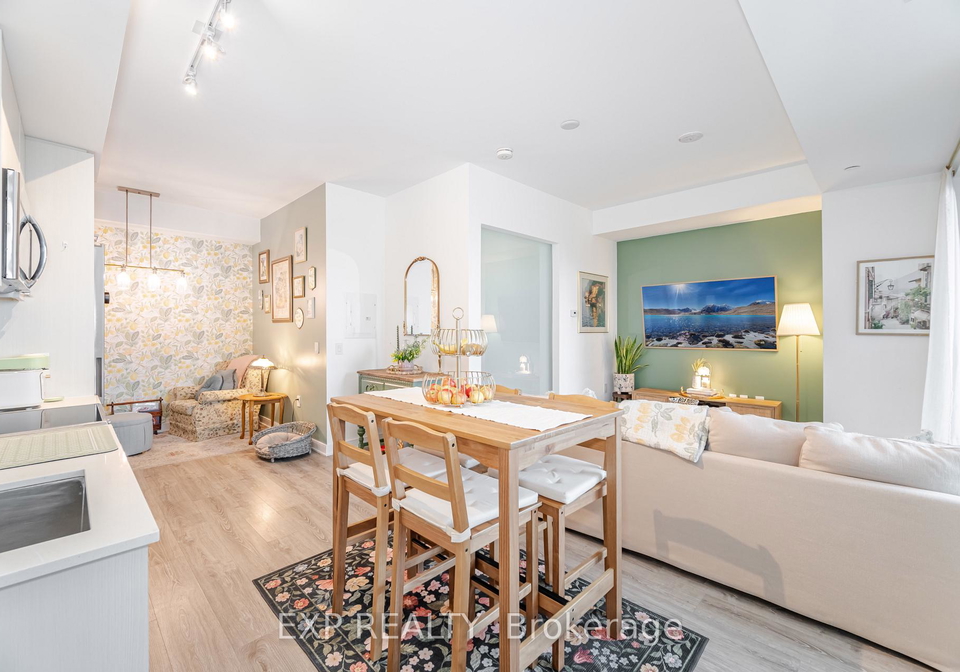 25-neighbourhood-lane-etobicoke-ontario-w12991542